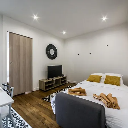 Budget Downtown With Parking Apartament *