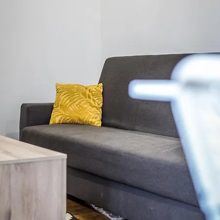 Budget Downtown With Parking